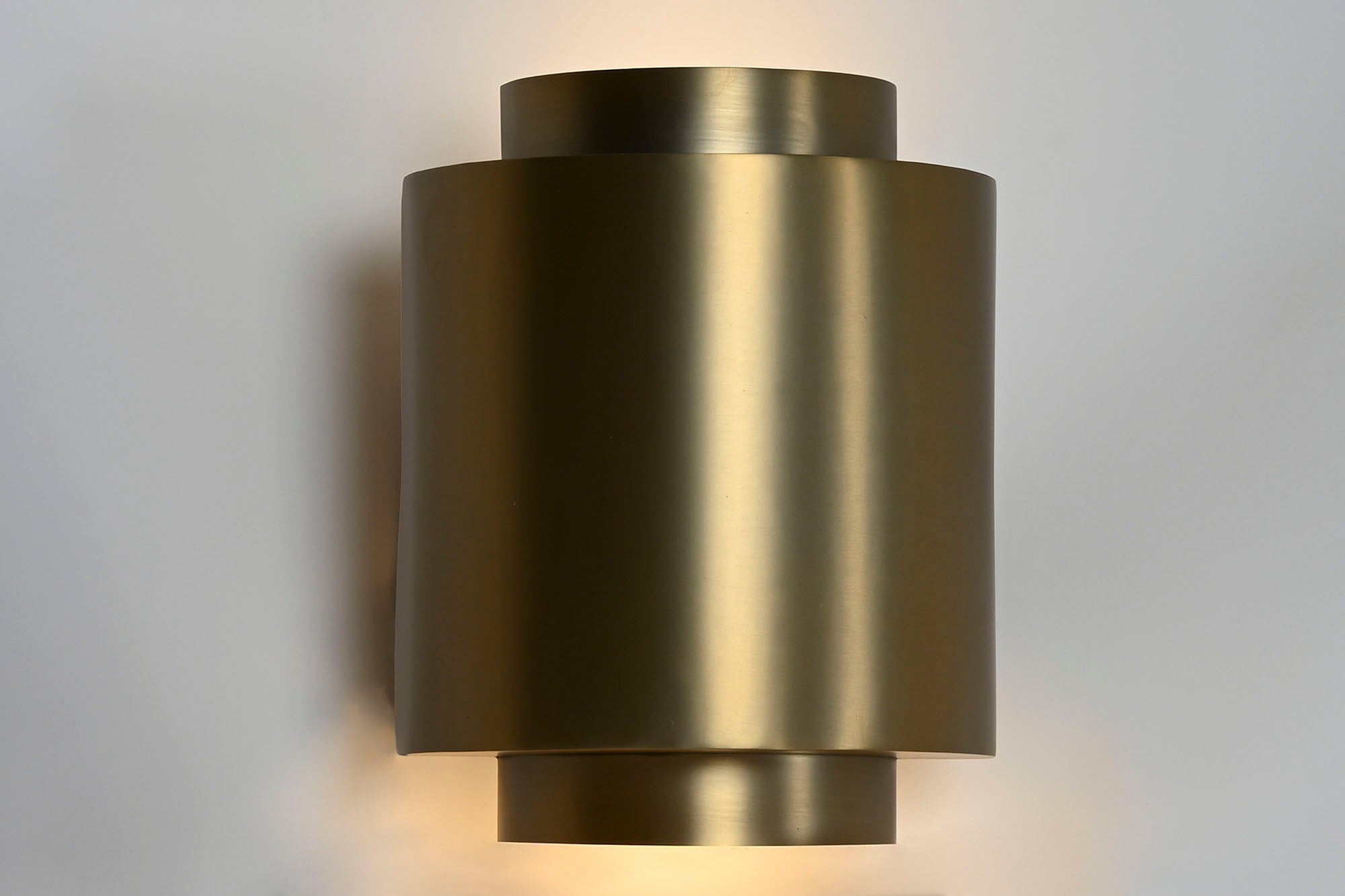 LAMPARA APLIQUE ACERO PATINADO 16X21X28 MATE - Imagen 2