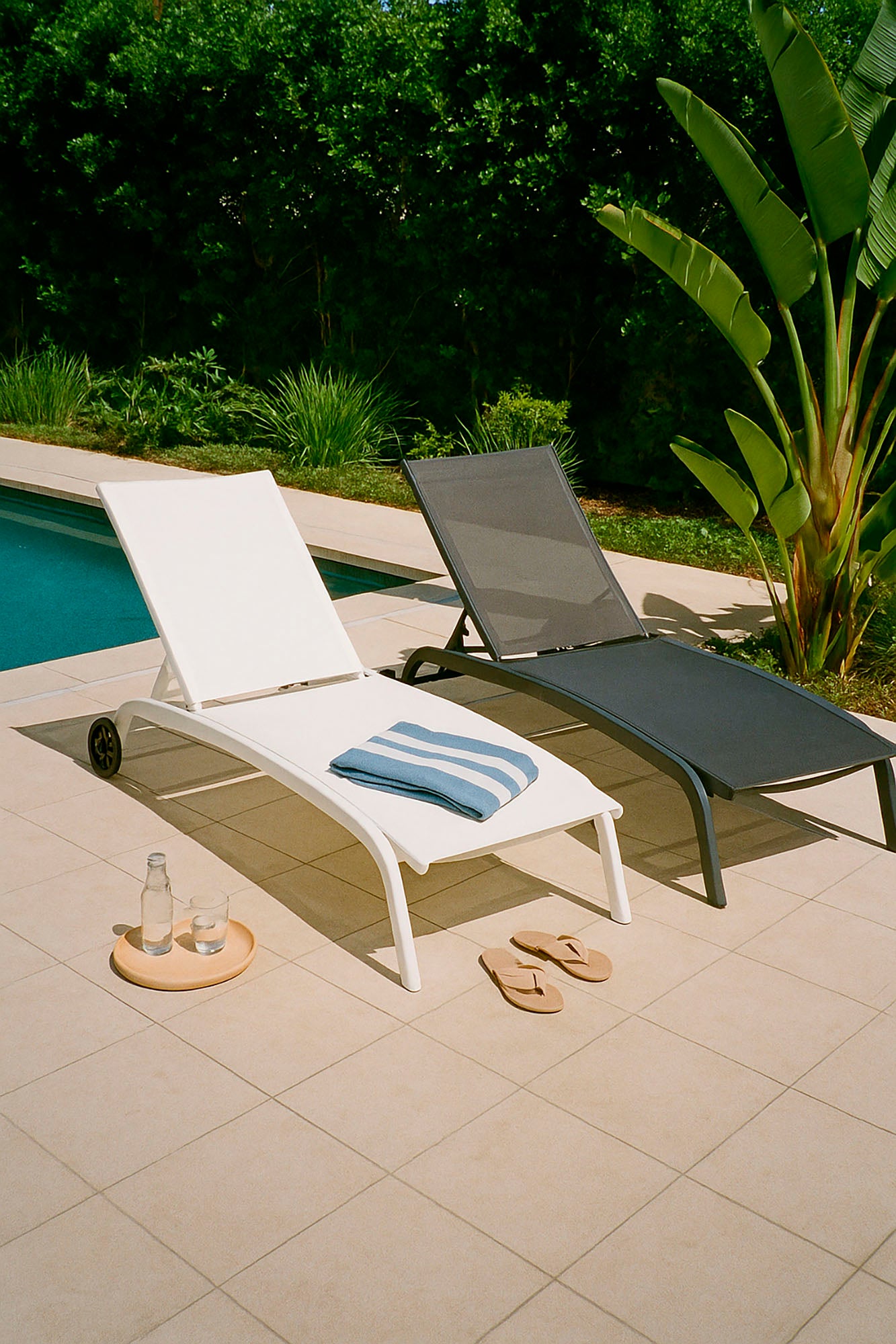 TUMBONA ALUMINIO TEXTILENE 187,5X64X97 RUEDAS