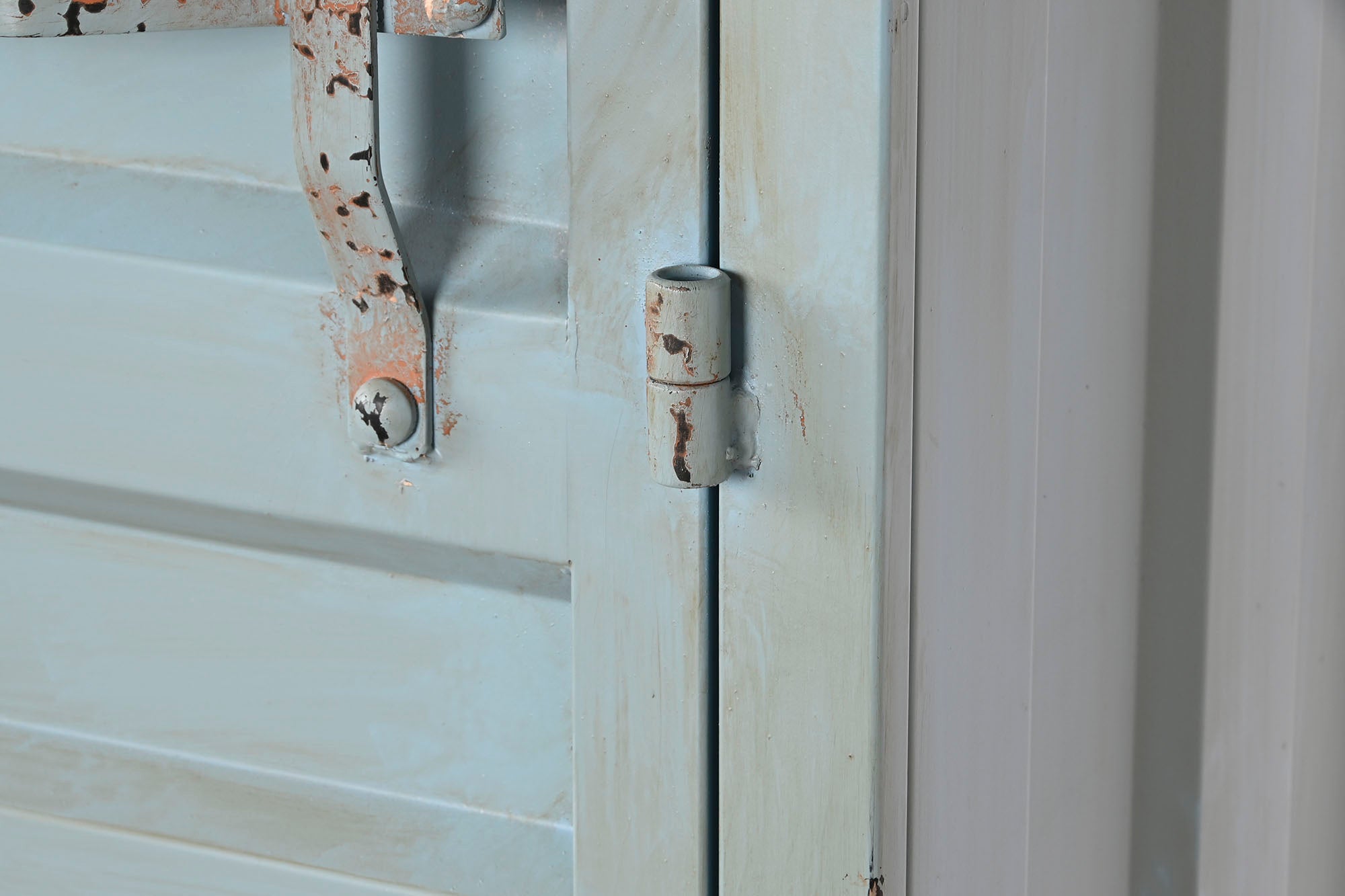 ARMARIO METAL 112X46X174 CONTAINER AZUL CELESTE - Imagen 3