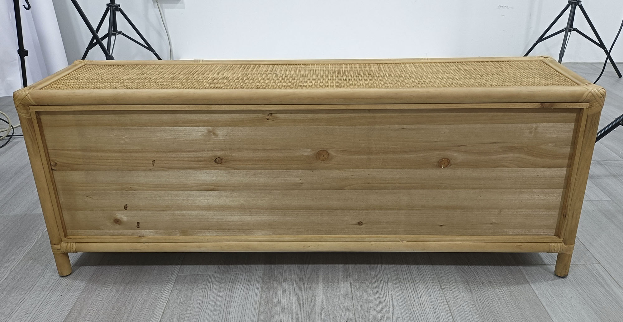 MUEBLE TV ABETO RATAN 120X30X45 5 CAJONES NATURAL - Imagen 4